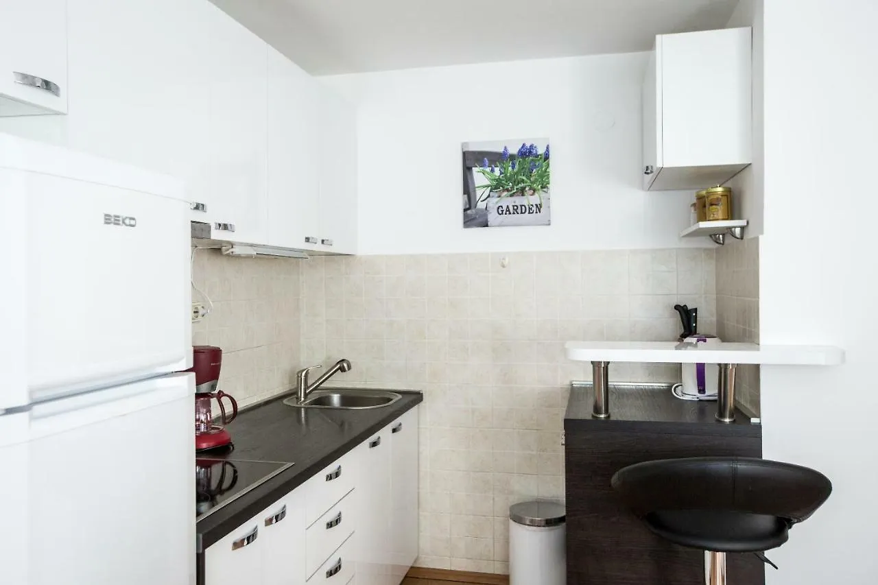 Split Lovret Apartment 0*,