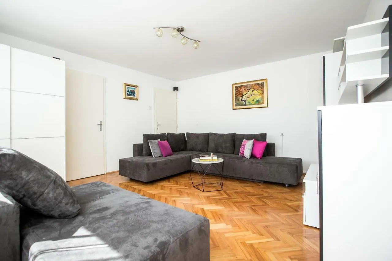 Split Lovret Apartment 0*,